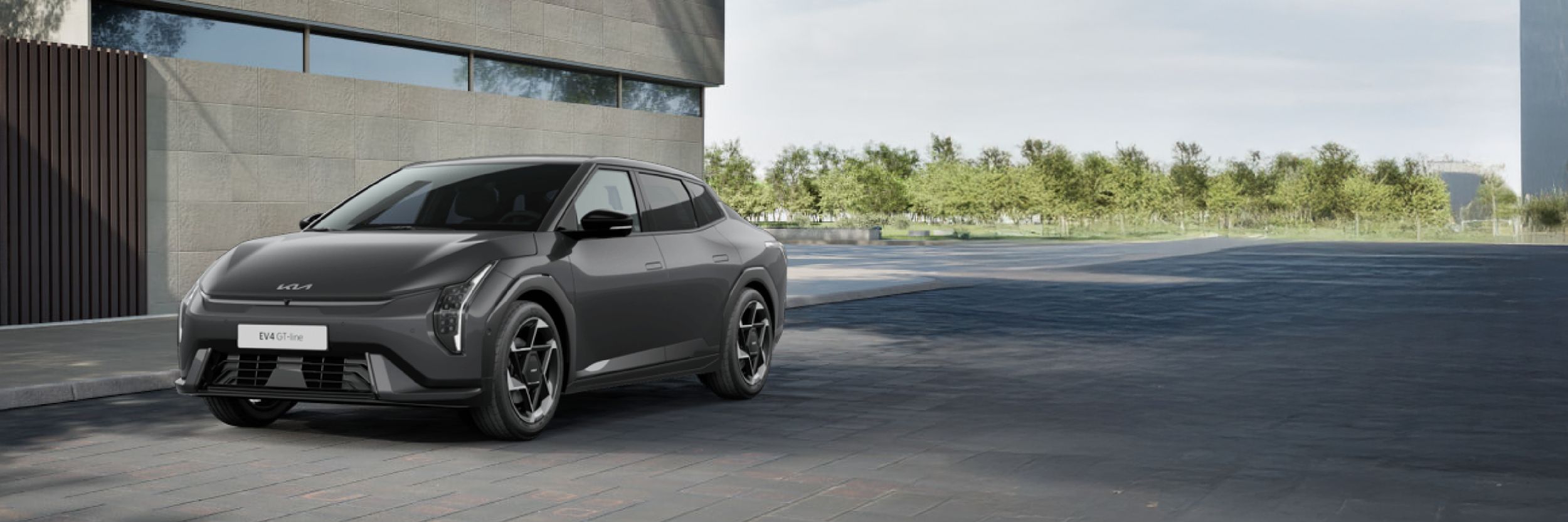 Verhülltes Schwarzes Fahrzeug auf schwarzen HIntergrund